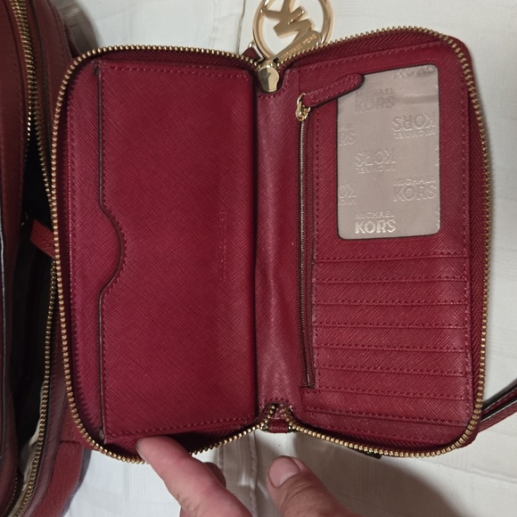MICHAEL KOR BURGUNDY PURSE & MATCHING WALLET - Picture 7 of 15